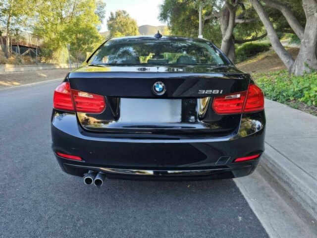 БМВ 3 Серия 2013 в Днепре (Днепропетровске) на Automoto.ua Черный БМВ 3 Серия, объемом двигателя 2 л и пробегом 87 тыс. км за 11600 $, фото 5 на Automoto.ua