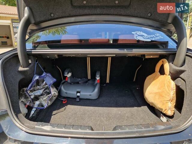 Чорний БМВ 3 Серія, об'ємом двигуна 2 л та пробігом 171 тис. км за 12999 $, фото 27 на Automoto.ua