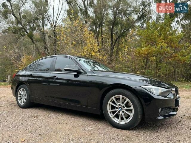 Черный БМВ 3 Серия, объемом двигателя 2 л и пробегом 289 тыс. км за 12100 $, фото 12 на Automoto.ua