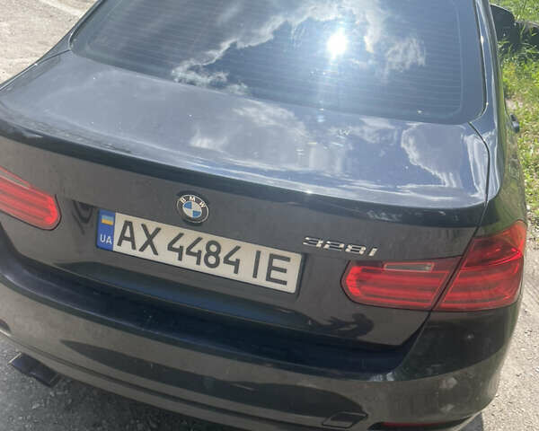 Черный БМВ 3 Серия, объемом двигателя 2 л и пробегом 236 тыс. км за 13000 $, фото 4 на Automoto.ua