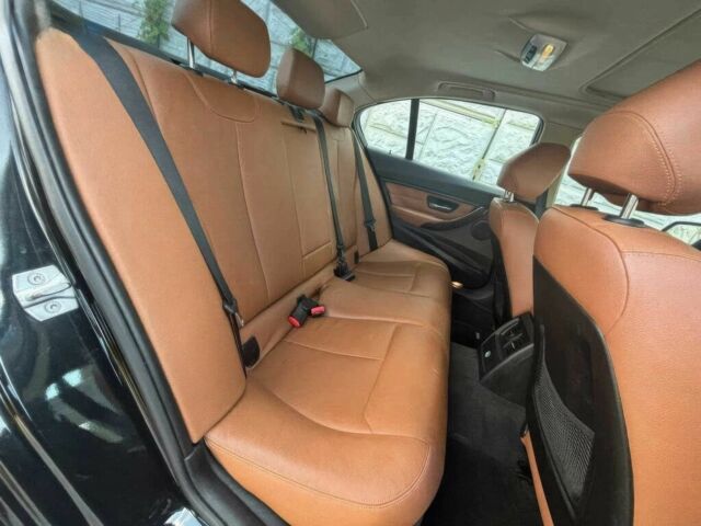 БМВ 3 Серія 2014 у Кривому Розі на Automoto.ua Чорний БМВ 3 Серія, об'ємом двигуна 2 л та пробігом 86 тис. км за 1900 $, фото 10 на Automoto.ua