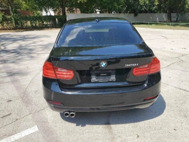 Чорний БМВ 3 Серія, об'ємом двигуна 2 л та пробігом 81 тис. км за 7400 $, фото 5 на Automoto.ua