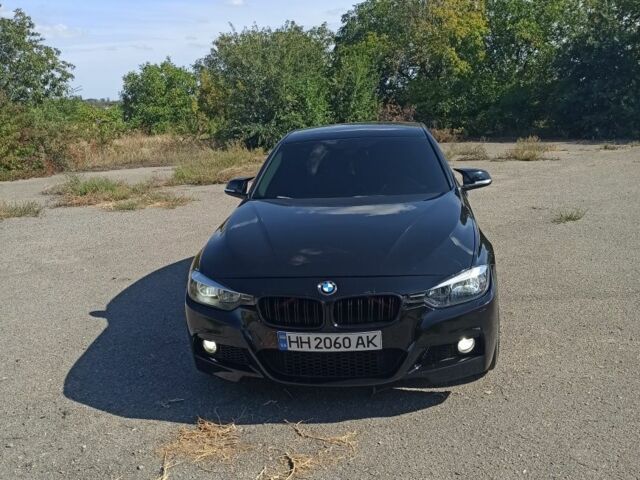 Черный БМВ 3 Серия, объемом двигателя 2 л и пробегом 200 тыс. км за 11000 $, фото 4 на Automoto.ua