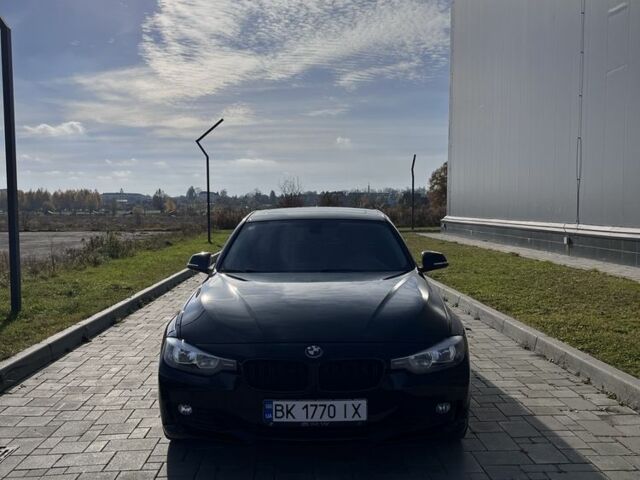 Чорний БМВ 3 Серія, об'ємом двигуна 2 л та пробігом 185 тис. км за 12700 $, фото 6 на Automoto.ua