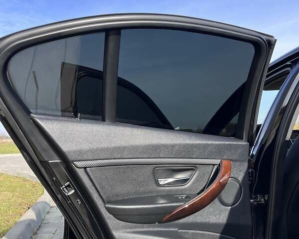 Черный БМВ 3 Серия, объемом двигателя 2 л и пробегом 185 тыс. км за 12700 $, фото 9 на Automoto.ua