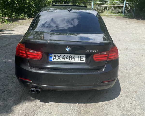 Черный БМВ 3 Серия, объемом двигателя 2 л и пробегом 236 тыс. км за 13000 $, фото 5 на Automoto.ua