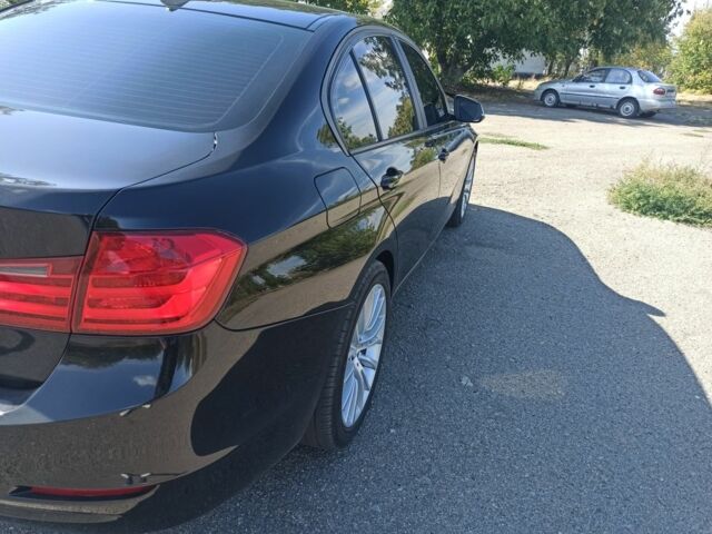 Черный БМВ 3 Серия, объемом двигателя 2 л и пробегом 200 тыс. км за 11000 $, фото 16 на Automoto.ua