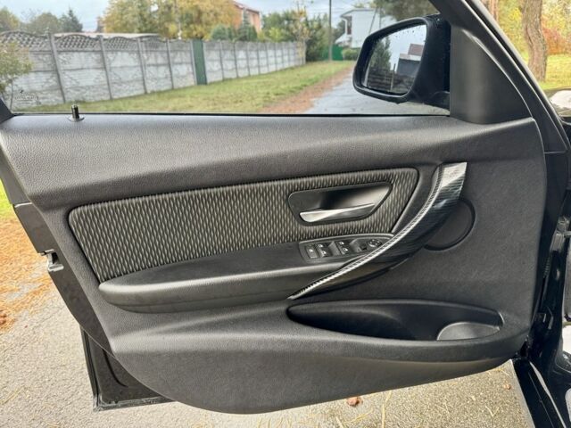 Черный БМВ 3 Серия, объемом двигателя 1.6 л и пробегом 177 тыс. км за 9999 $, фото 12 на Automoto.ua