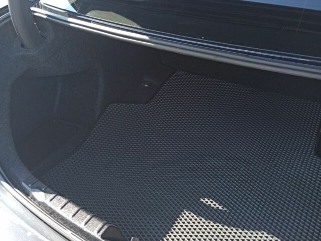 Черный БМВ 3 Серия, объемом двигателя 2 л и пробегом 200 тыс. км за 11000 $, фото 13 на Automoto.ua