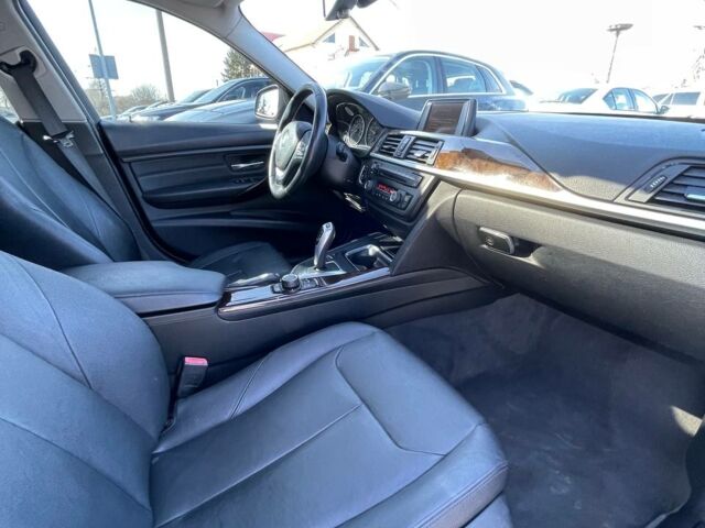 Чорний БМВ 3 Серія, об'ємом двигуна 2 л та пробігом 142 тис. км за 11900 $, фото 18 на Automoto.ua