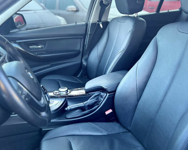 Чорний БМВ 3 Серія, об'ємом двигуна 2 л та пробігом 237 тис. км за 13900 $, фото 7 на Automoto.ua