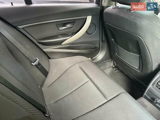 Черный БМВ 3 Серия, объемом двигателя 2 л и пробегом 289 тыс. км за 12100 $, фото 38 на Automoto.ua