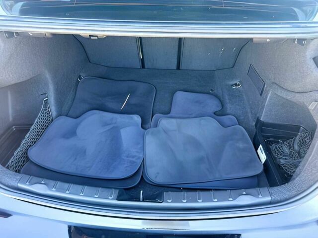 Чорний БМВ 3 Серія, об'ємом двигуна 2 л та пробігом 82 тис. км за 8100 $, фото 12 на Automoto.ua