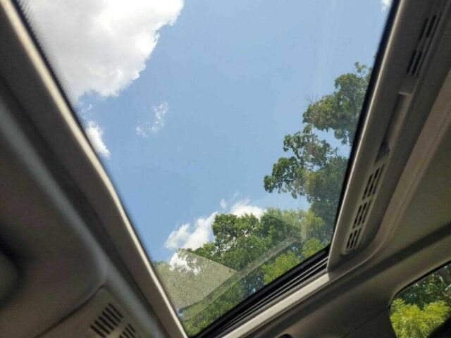 Чорний БМВ 3 Серія, об'ємом двигуна 2 л та пробігом 81 тис. км за 7400 $, фото 12 на Automoto.ua