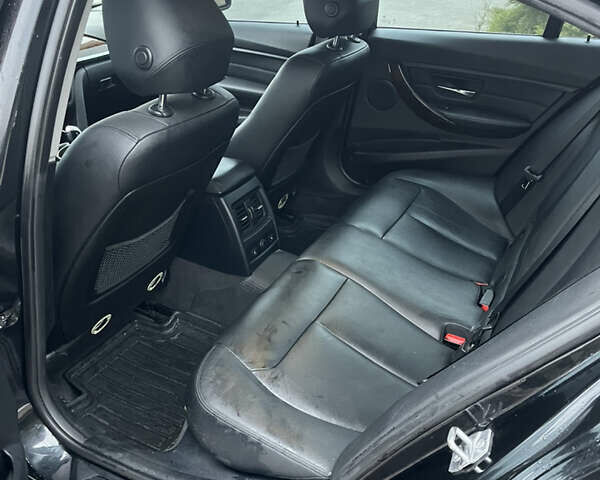 Чорний БМВ 3 Серія, об'ємом двигуна 2 л та пробігом 182 тис. км за 15300 $, фото 8 на Automoto.ua