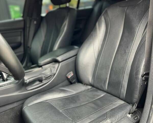 Чорний БМВ 3 Серія, об'ємом двигуна 3 л та пробігом 194 тис. км за 15900 $, фото 23 на Automoto.ua