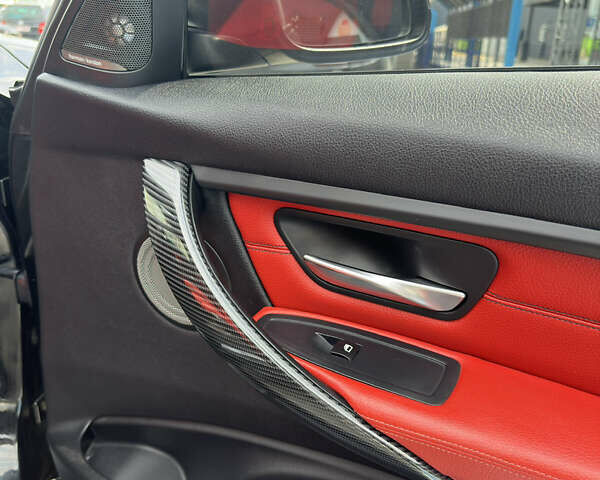 Чорний БМВ 3 Серія, об'ємом двигуна 2.98 л та пробігом 121 тис. км за 19500 $, фото 21 на Automoto.ua