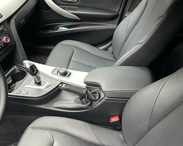 Черный БМВ 3 Серия, объемом двигателя 2 л и пробегом 246 тыс. км за 13300 $, фото 15 на Automoto.ua