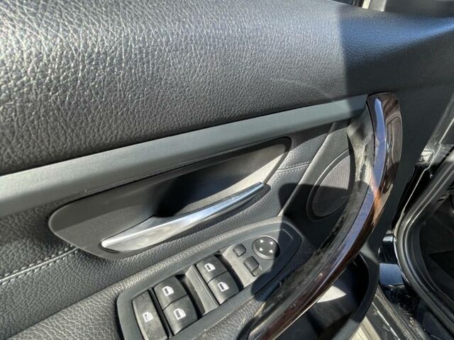 Чорний БМВ 3 Серія, об'ємом двигуна 2 л та пробігом 142 тис. км за 11900 $, фото 8 на Automoto.ua