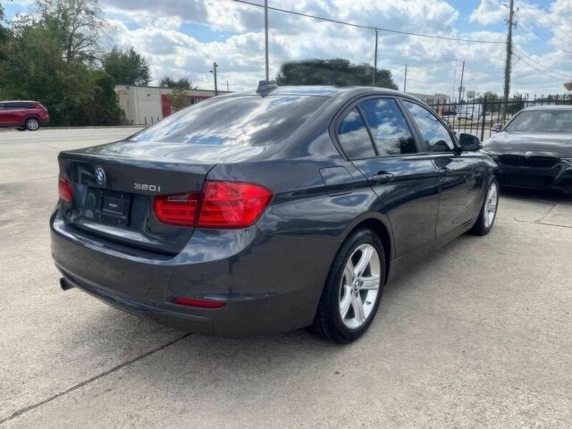 Черный БМВ 3 Серия, объемом двигателя 2 л и пробегом 80 тыс. км за 3200 $, фото 5 на Automoto.ua