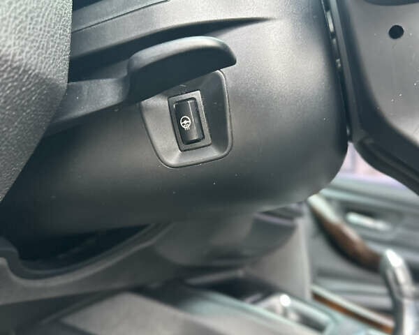 Чорний БМВ 3 Серія, об'ємом двигуна 2 л та пробігом 173 тис. км за 13450 $, фото 28 на Automoto.ua