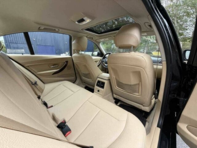 Черный БМВ 3 Серия, объемом двигателя 2 л и пробегом 90 тыс. км за 3800 $, фото 10 на Automoto.ua