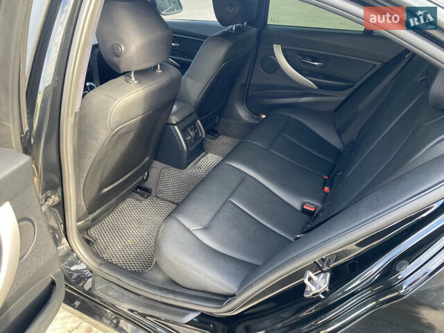 Чорний БМВ 3 Серія, об'ємом двигуна 2 л та пробігом 141 тис. км за 11799 $, фото 14 на Automoto.ua