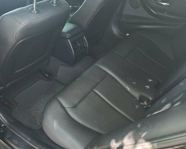 Черный БМВ 3 Серия, объемом двигателя 2 л и пробегом 200 тыс. км за 11000 $, фото 5 на Automoto.ua