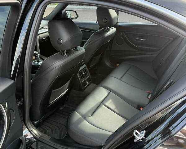 Черный БМВ 3 Серия, объемом двигателя 2 л и пробегом 240 тыс. км за 13900 $, фото 12 на Automoto.ua