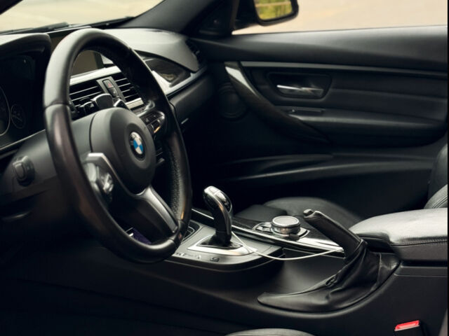 Черный БМВ 3 Серия, объемом двигателя 3 л и пробегом 216 тыс. км за 18000 $, фото 4 на Automoto.ua