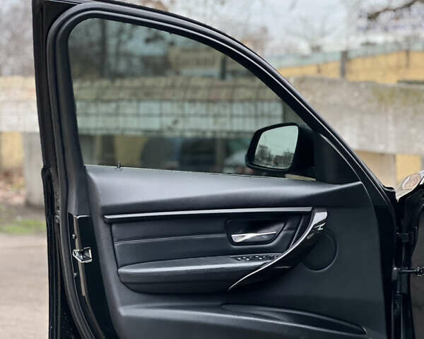 Черный БМВ 3 Серия, объемом двигателя 2 л и пробегом 231 тыс. км за 14499 $, фото 8 на Automoto.ua