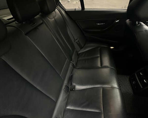 Черный БМВ 3 Серия, объемом двигателя 2 л и пробегом 151 тыс. км за 15000 $, фото 14 на Automoto.ua