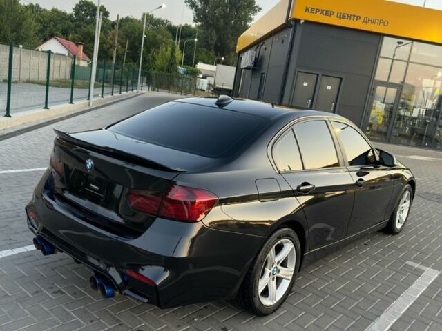 БМВ 3 Серия 2015 в Днепре (Днепропетровске) на Automoto.ua Черный БМВ 3 Серия, объемом двигателя 0 л и пробегом 130 тыс. км за 15000 $, фото 2 на Automoto.ua