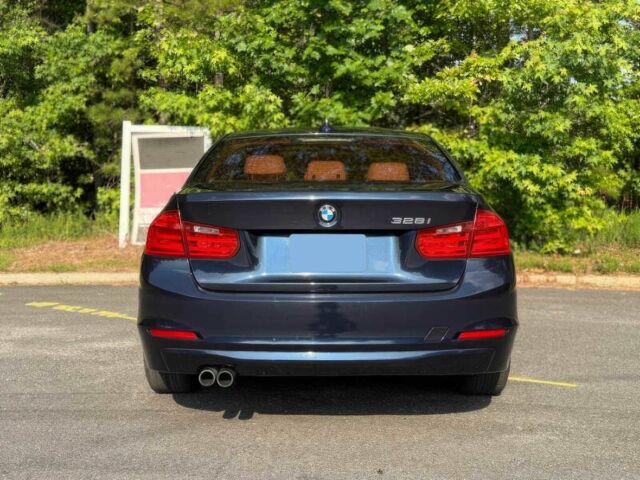 Черный БМВ 3 Серия, объемом двигателя 2 л и пробегом 75 тыс. км за 7200 $, фото 6 на Automoto.ua