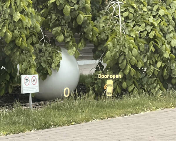 Чорний БМВ 3 Серія, об'ємом двигуна 2 л та пробігом 169 тис. км за 12500 $, фото 21 на Automoto.ua