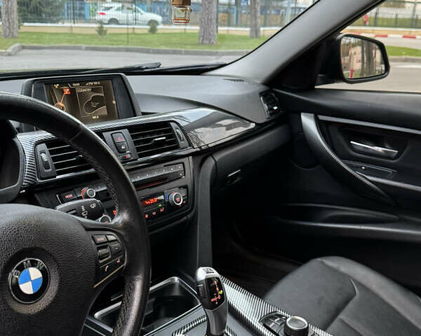 БМВ 3 Серия 2015 в Харькове на Automoto.ua Черный БМВ 3 Серия, объемом двигателя 2 л и пробегом 153 тыс. км за 13700 $, фото 28 на Automoto.ua