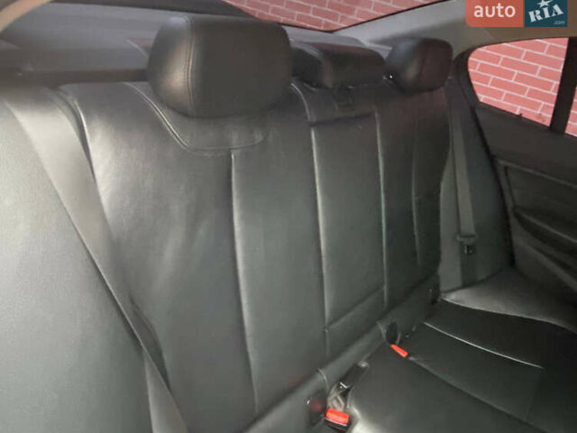 Чорний БМВ 3 Серія, об'ємом двигуна 2 л та пробігом 165 тис. км за 14700 $, фото 15 на Automoto.ua