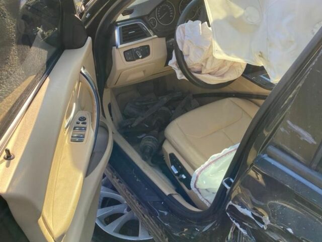 Черный БМВ 3 Серия, объемом двигателя 2 л и пробегом 102 тыс. км за 10000 $, фото 7 на Automoto.ua