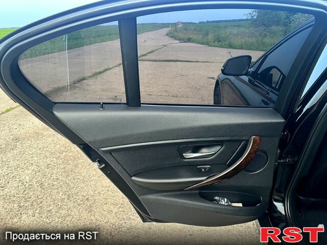 Чорний БМВ 3 Серія, об'ємом двигуна 2 л та пробігом 207 тис. км за 12100 $, фото 7 на Automoto.ua