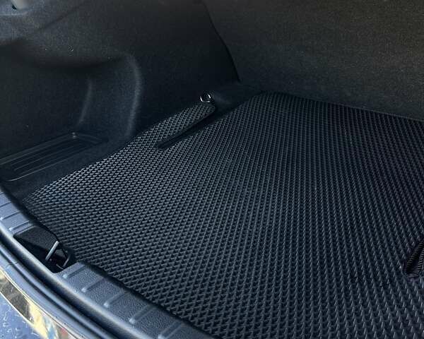 Черный БМВ 3 Серия, объемом двигателя 2 л и пробегом 77 тыс. км за 13700 $, фото 11 на Automoto.ua