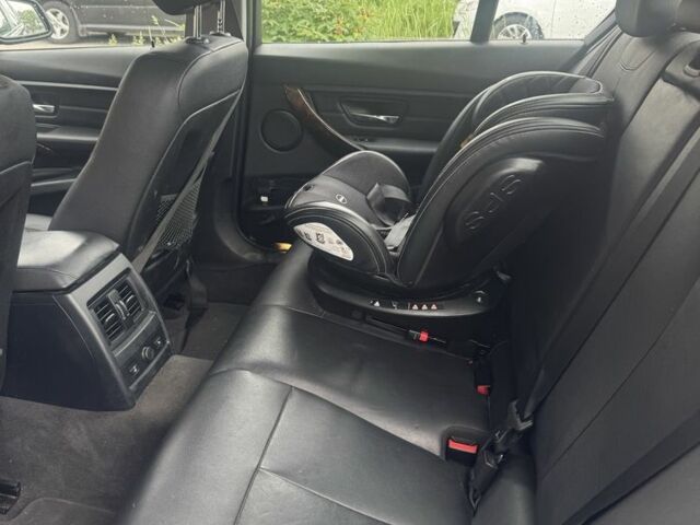 Чорний БМВ 3 Серія, об'ємом двигуна 2 л та пробігом 180 тис. км за 12500 $, фото 4 на Automoto.ua