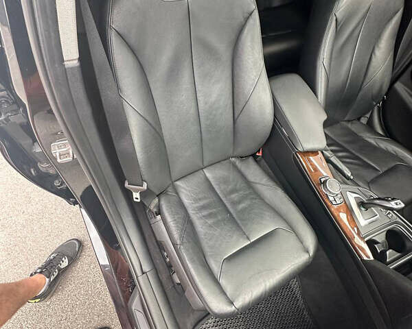 Черный БМВ 3 Серия, объемом двигателя 2 л и пробегом 151 тыс. км за 15000 $, фото 10 на Automoto.ua