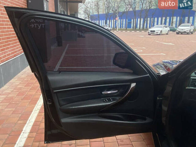 Чорний БМВ 3 Серія, об'ємом двигуна 2 л та пробігом 165 тис. км за 14700 $, фото 14 на Automoto.ua