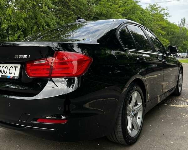 Черный БМВ 3 Серия, объемом двигателя 2 л и пробегом 141 тыс. км за 15200 $, фото 6 на Automoto.ua