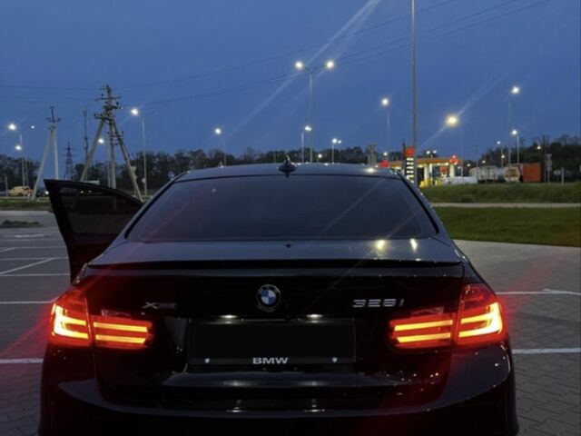 Чорний БМВ 3 Серія, об'ємом двигуна 2 л та пробігом 100 тис. км за 14700 $, фото 6 на Automoto.ua