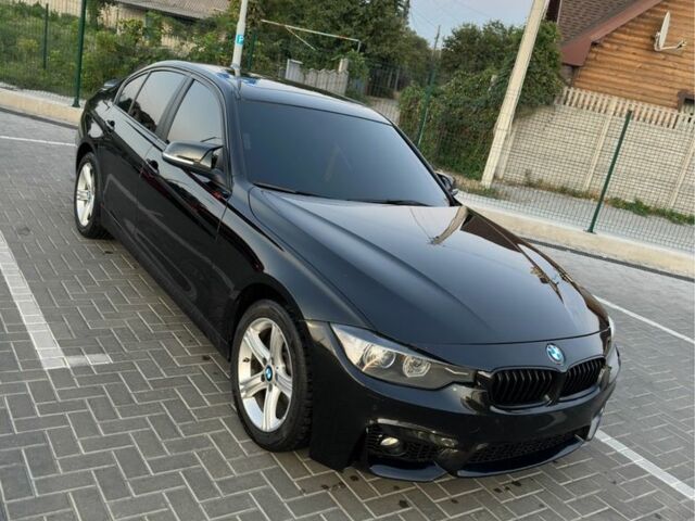 БМВ 3 Серия 2015 в Днепре (Днепропетровске) на Automoto.ua Черный БМВ 3 Серия, объемом двигателя 0 л и пробегом 130 тыс. км за 15000 $, фото 1 на Automoto.ua