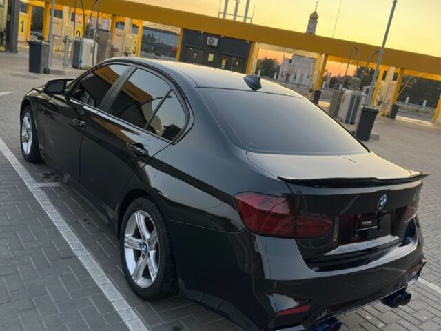 БМВ 3 Серия 2015 в Днепре (Днепропетровске) на Automoto.ua Черный БМВ 3 Серия, объемом двигателя 0 л и пробегом 130 тыс. км за 15000 $, фото 3 на Automoto.ua