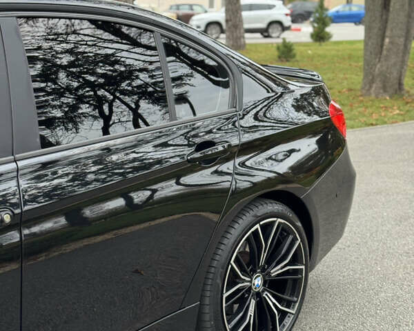 БМВ 3 Серия 2015 в Харькове на Automoto.ua Черный БМВ 3 Серия, объемом двигателя 2 л и пробегом 153 тыс. км за 13700 $, фото 9 на Automoto.ua