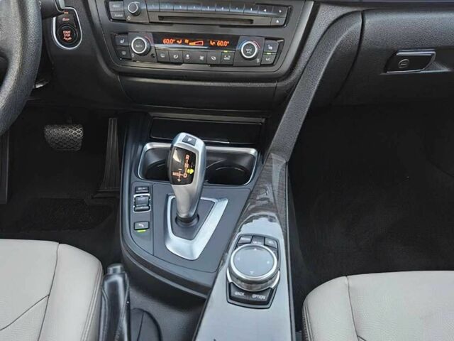 Черный БМВ 3 Серия, объемом двигателя 2 л и пробегом 79 тыс. км за 5800 $, фото 10 на Automoto.ua