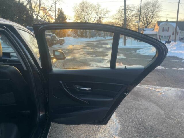 Черный БМВ 3 Серия, объемом двигателя 3 л и пробегом 78 тыс. км за 3900 $, фото 13 на Automoto.ua